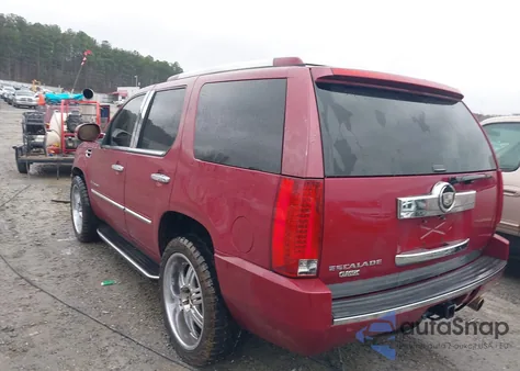 2007 Cadillac Escalade Standard z USA, uszkodzony, nr VIN 1GYFK63857R120255